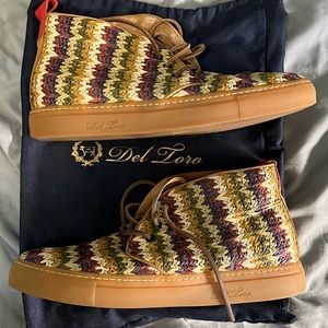 Del Toto multi color tweed Chukkas